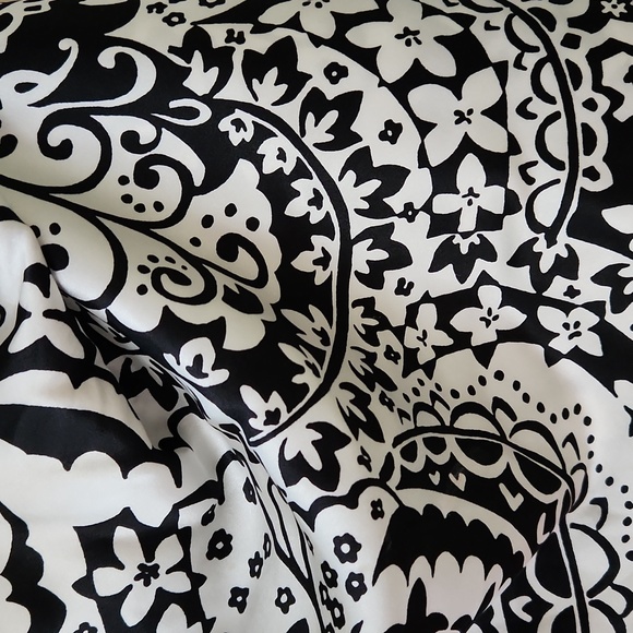 3/$25 Express Silk Halter Top size L - Picture 2 of 6